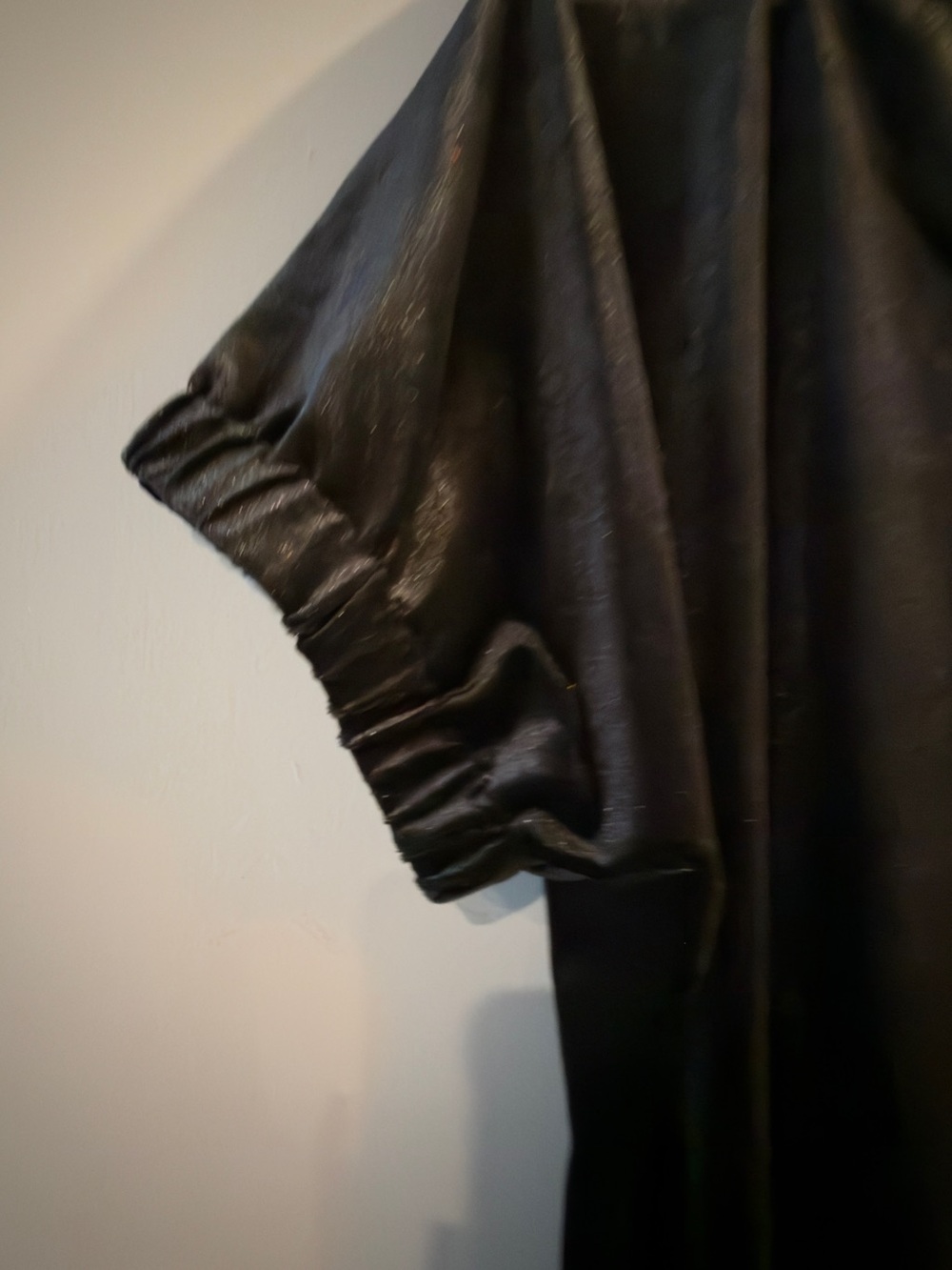 Black Velvet Puff-Sleeve V-Neck Top - (Brand: ) - Picture 3 of 3